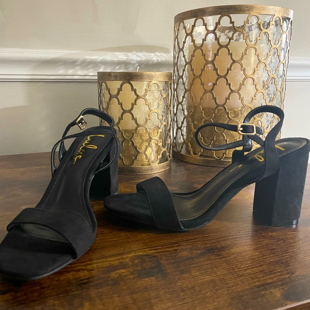 Lulus never worn heels size 6.5